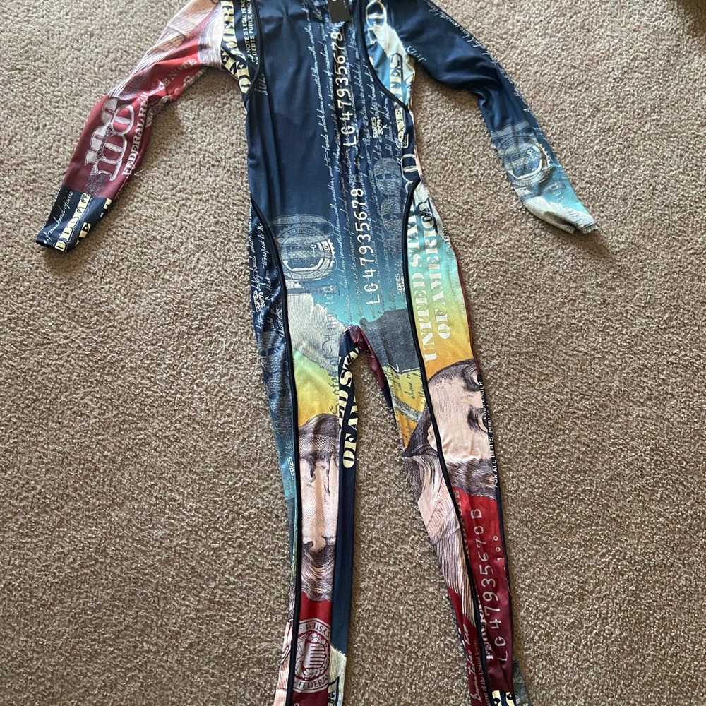 Dollar outfit , new ! Stretchy , great fit!
